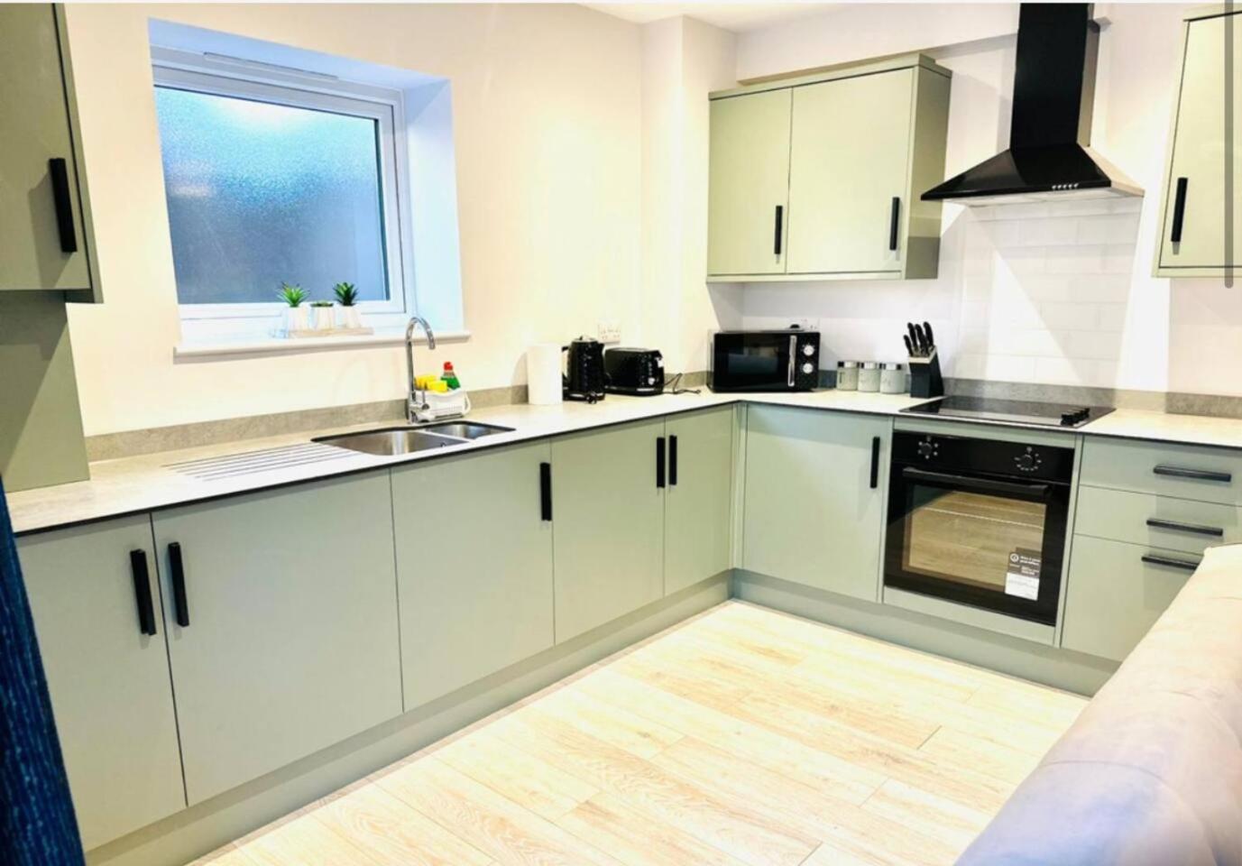 Castle Luxury Apartment-allocated Parking Apartment Dover