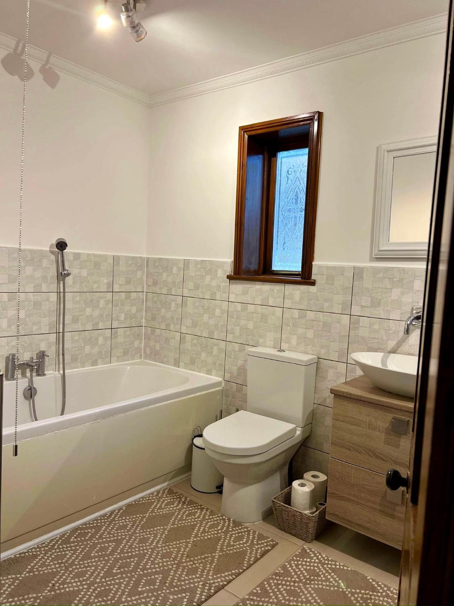 Dovorian Guest house Dover