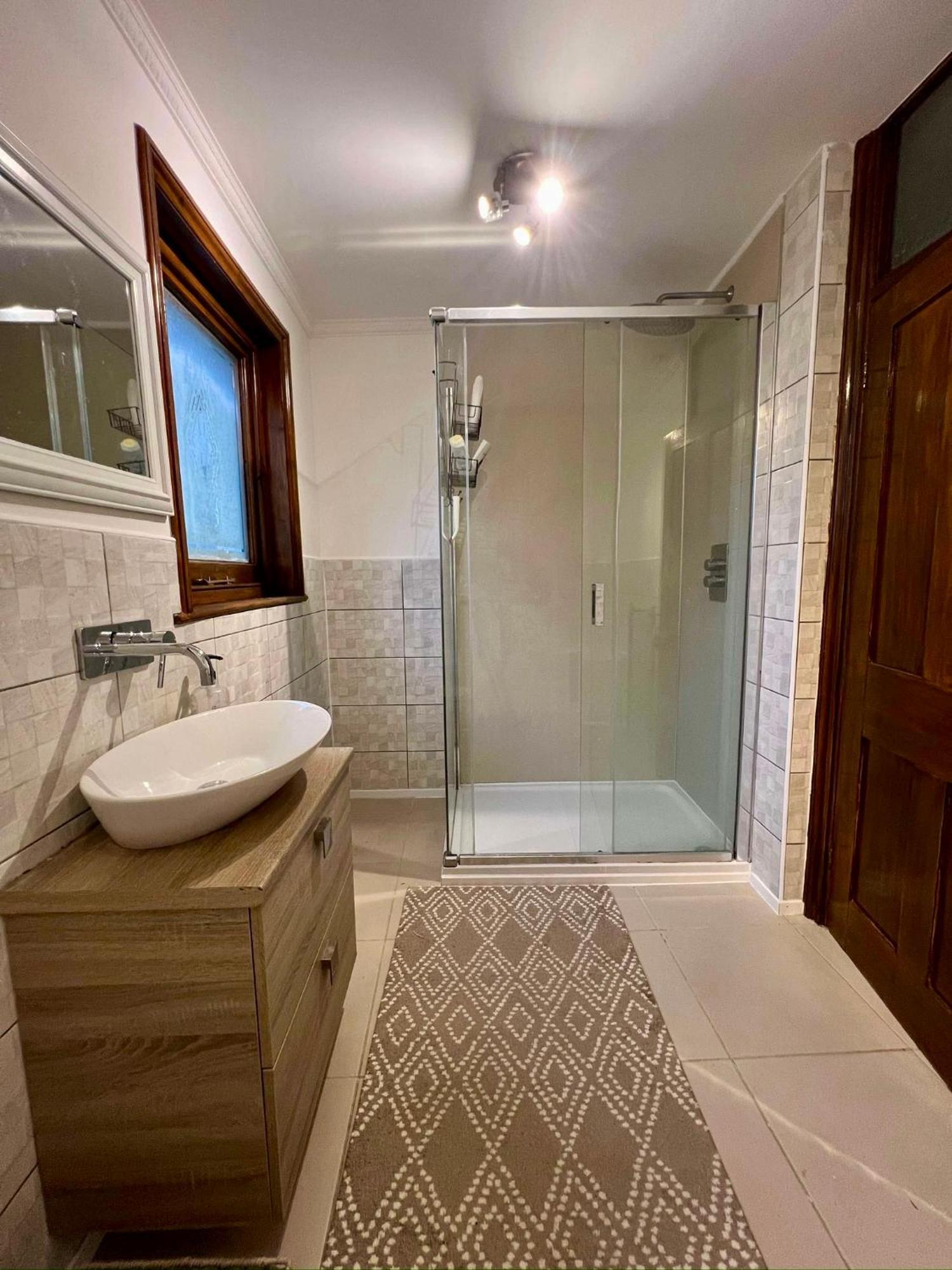Dovorian Guest house *