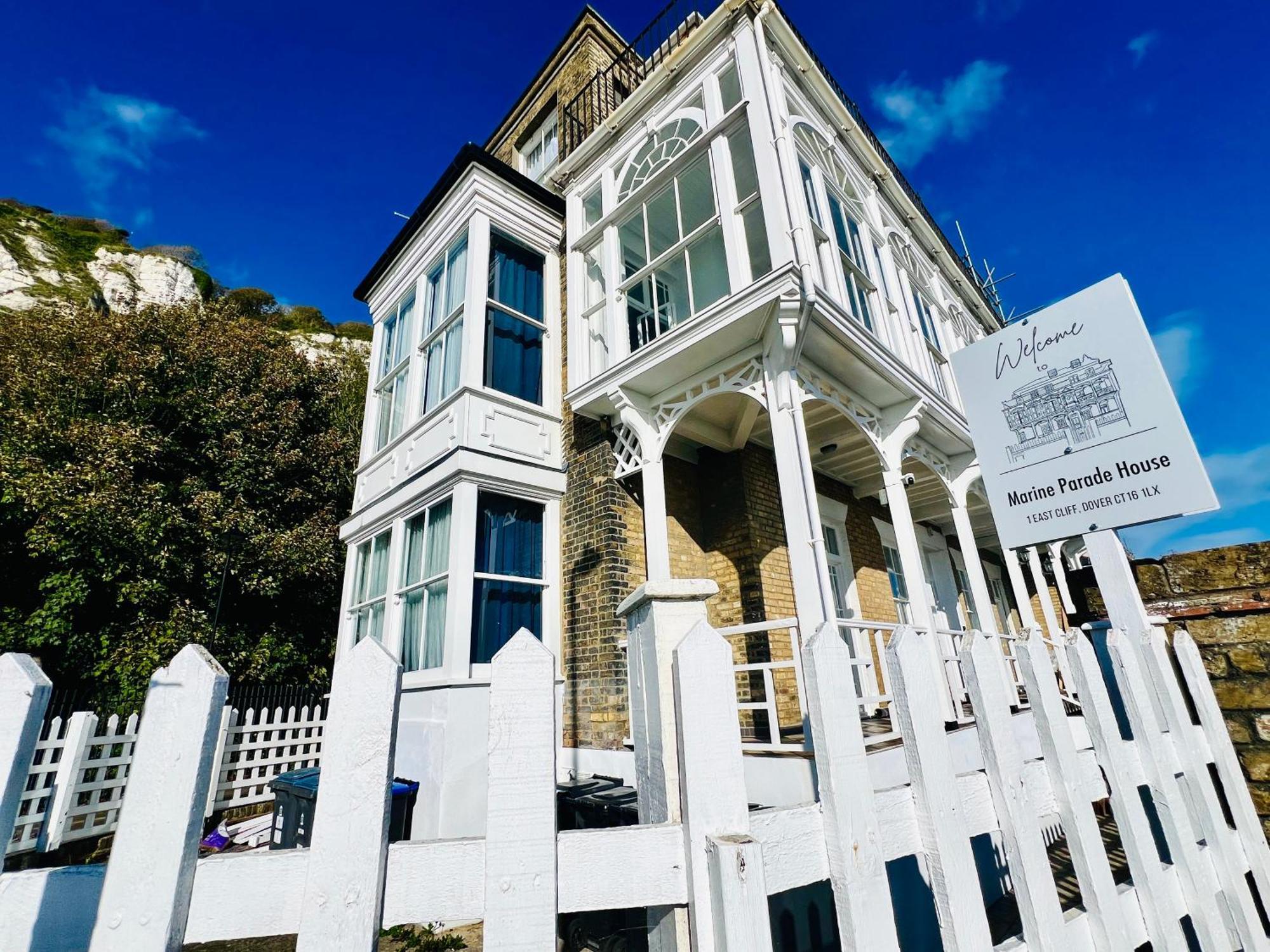 Flat 3 Marine Parade House, 1 East Cliff - Next To Port, White Cliffs, Beach, Castle