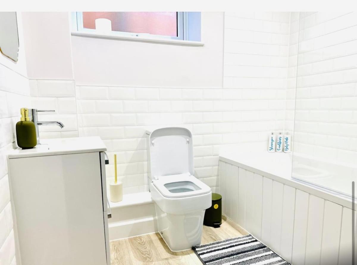 Apartment Port Stay10 Sleeps And Park Free Onsite Dover