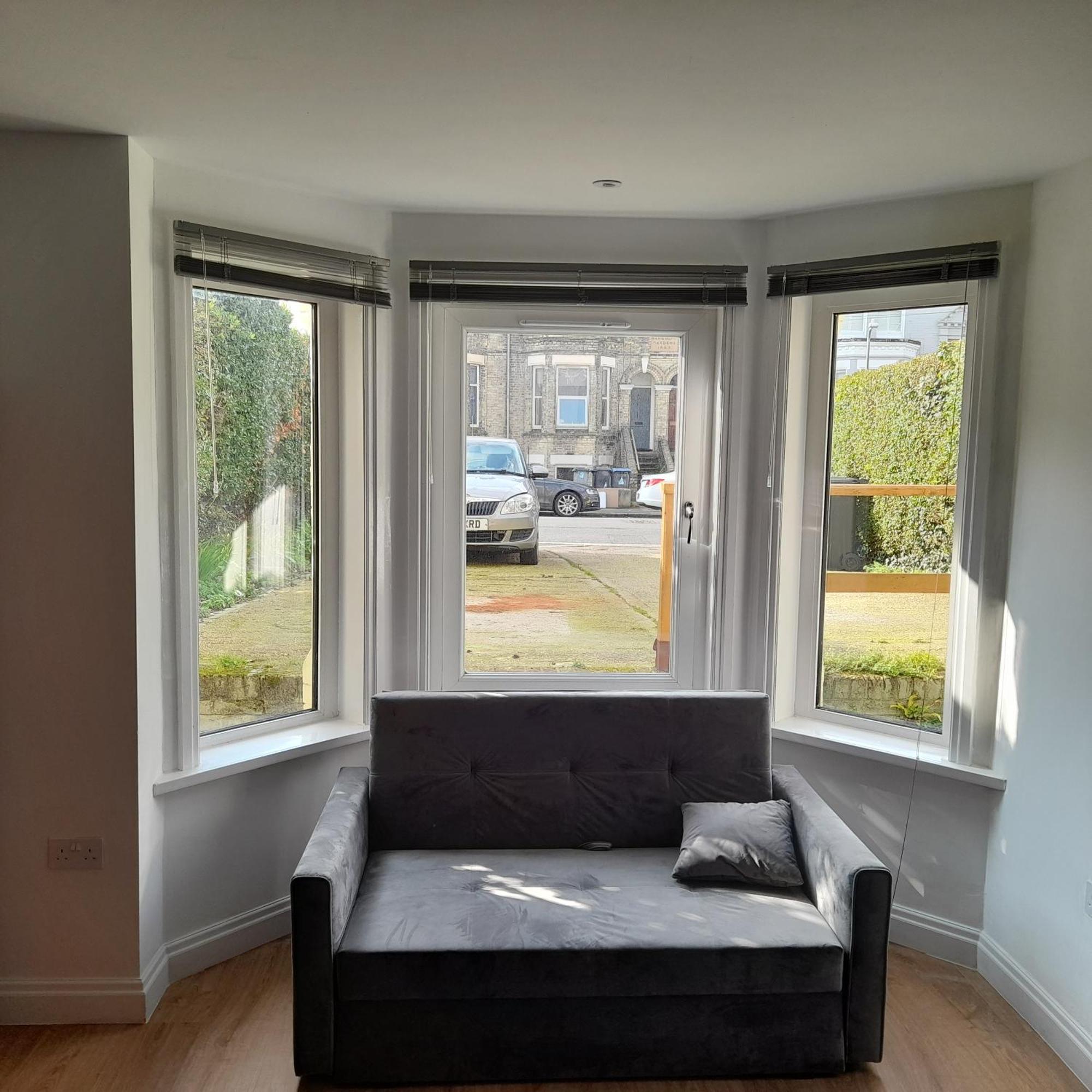 Modern 1-bed Flat In *
