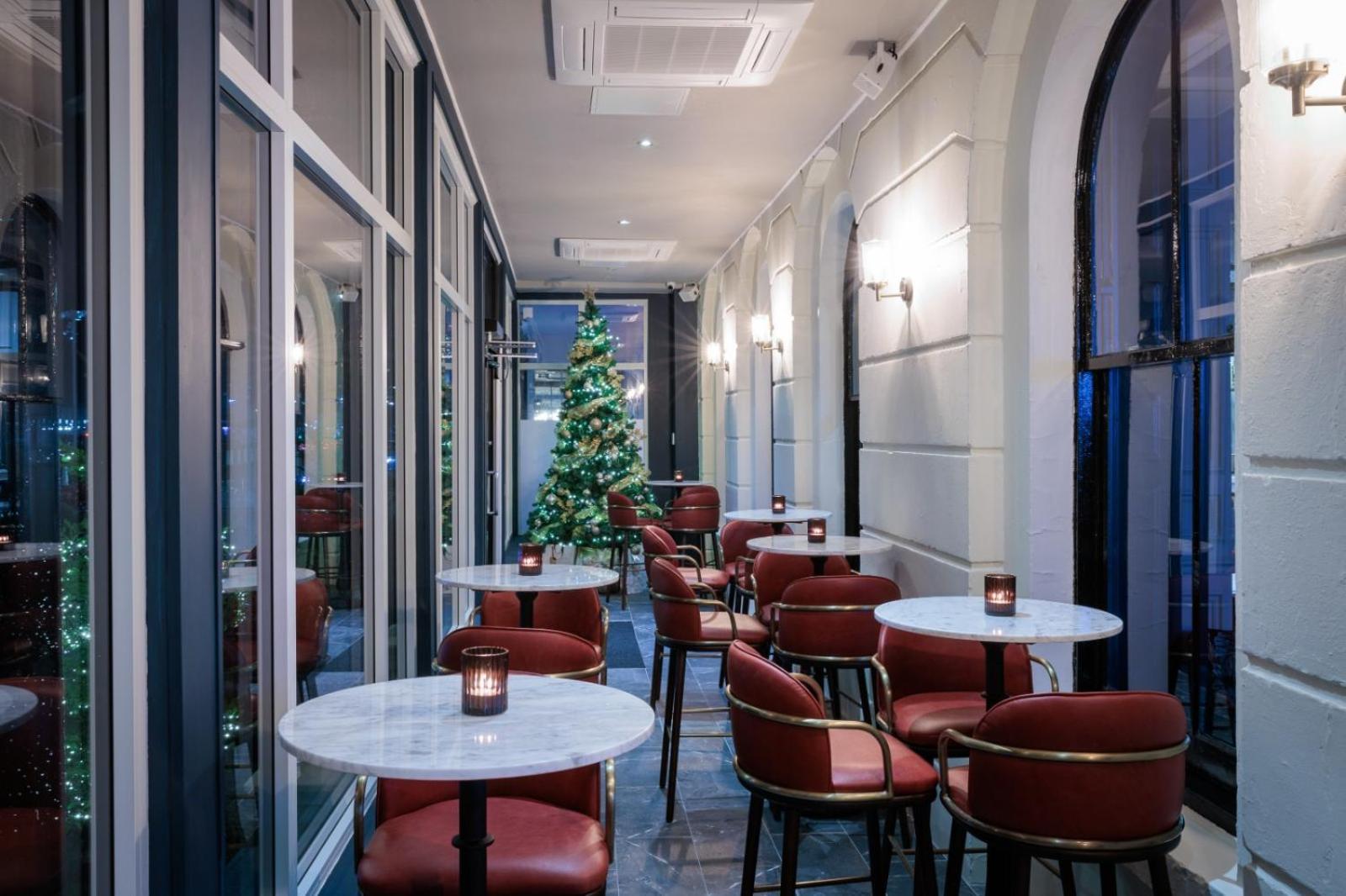 Hotel Western Premier Marina & 4*