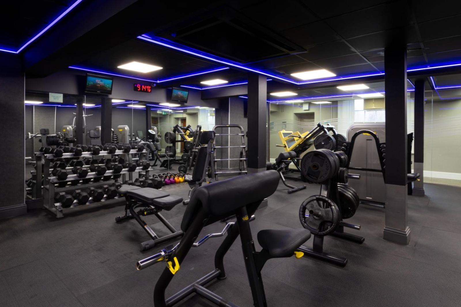 Western Premier Marina & Hotel 4*
