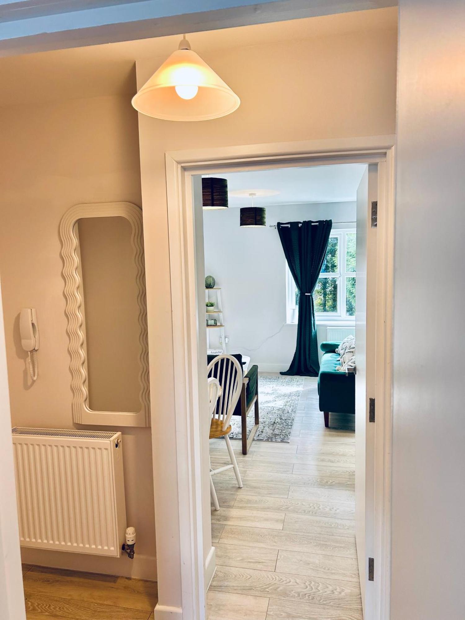 Dover Ferry Apartments, Private Terrace And Castle Viems Dover