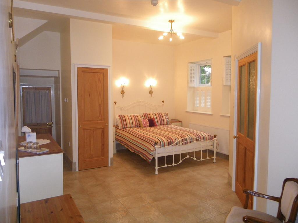 Strathmore Bed & Breakfast Bed & Breakfast Dover