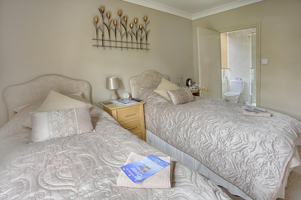Guest house Sandown & The Annexe Dover