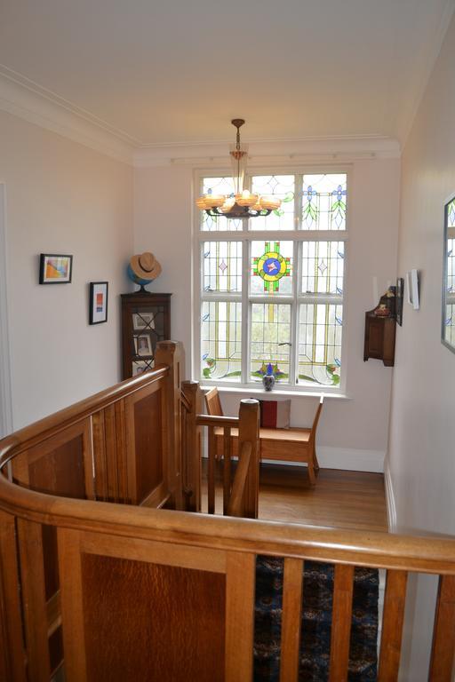 Crabble Hill House Guest house