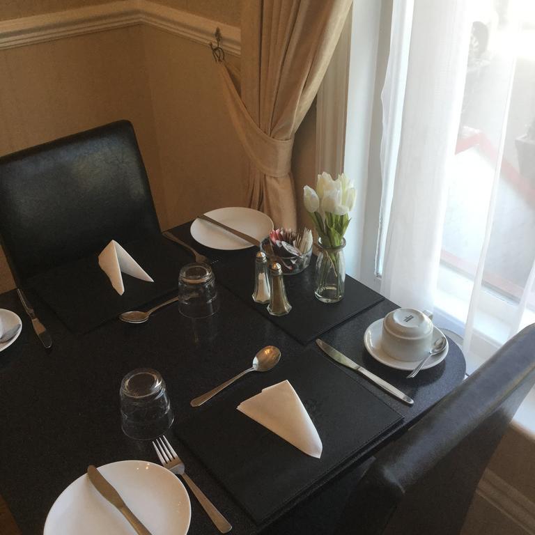 Clare House 3* Dover