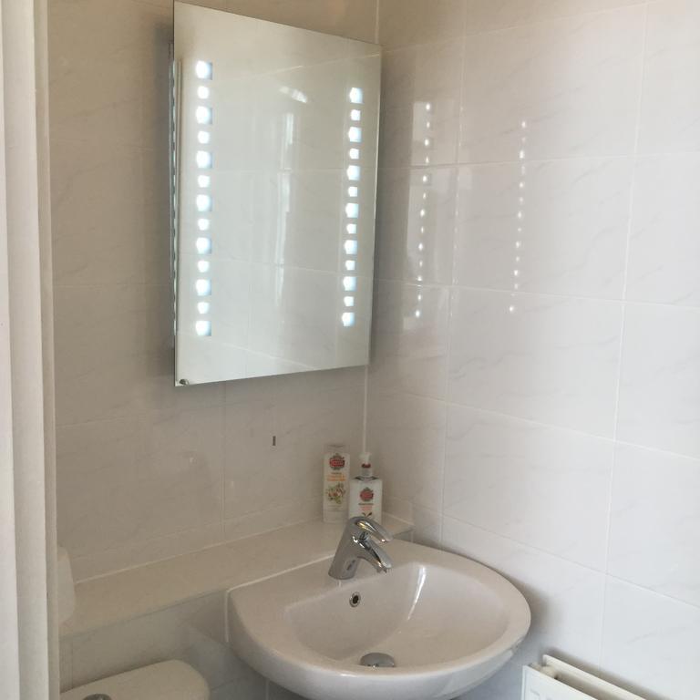 Clare House 3* Dover