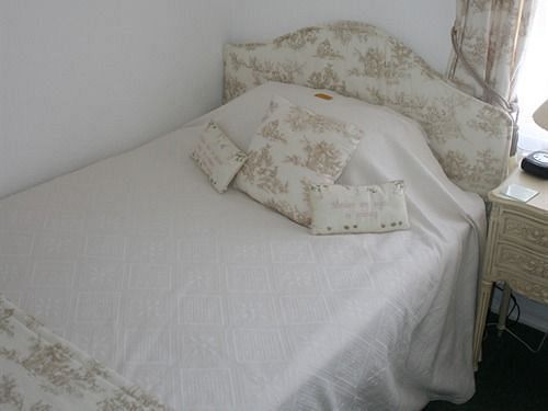 Hubert House 4*