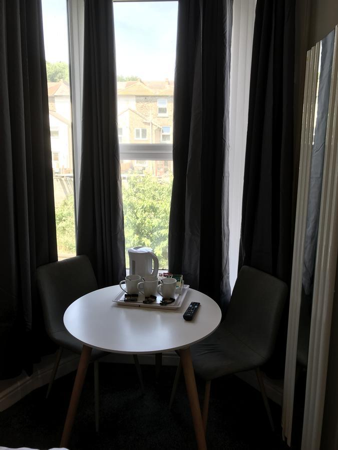 Bluebells Guest house 3*