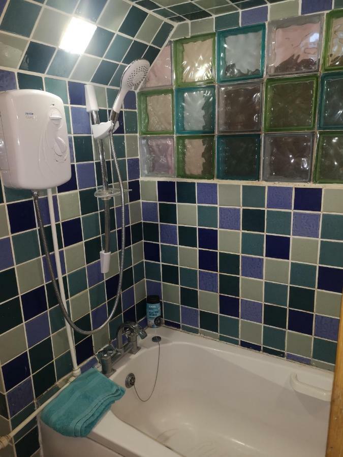 Whole Flat Next To Port With Parking Apartamento