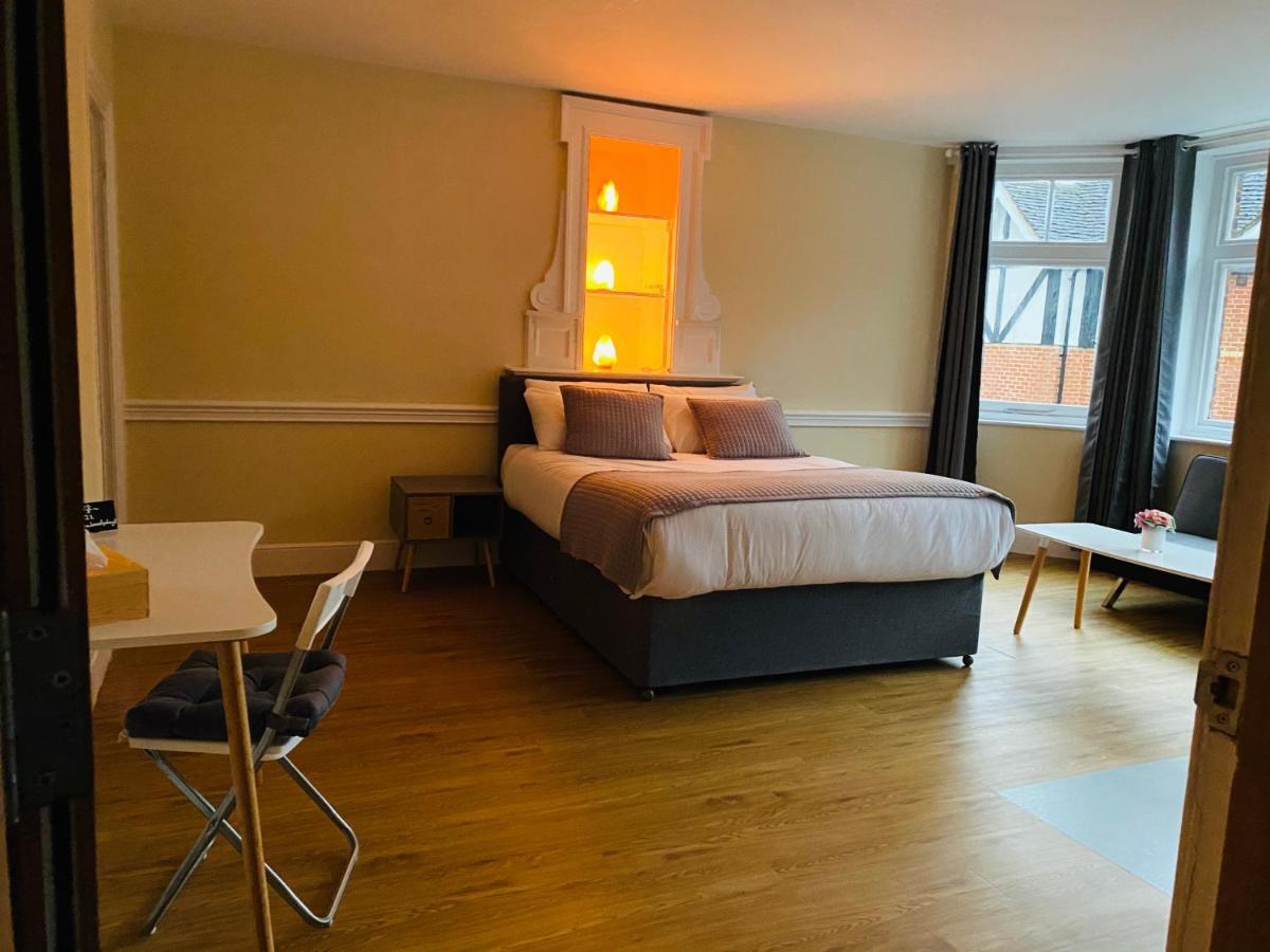 Fairview House Apartment *