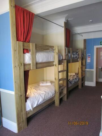 Hostel Les Fleurs