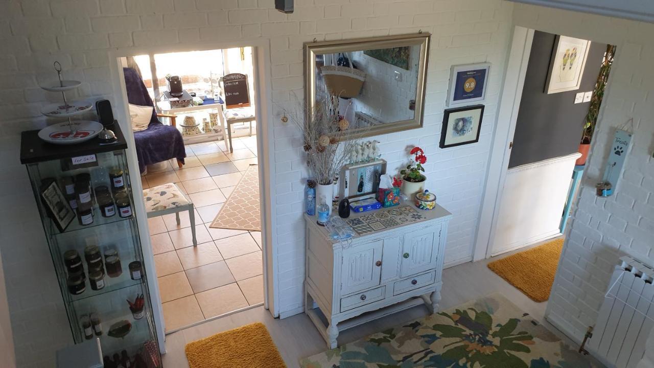 Bed & Breakfast Flints Of *