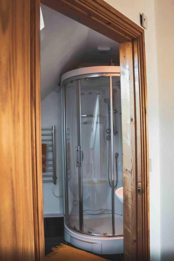 Threeways Retreat With Heated Swimming Pool *
