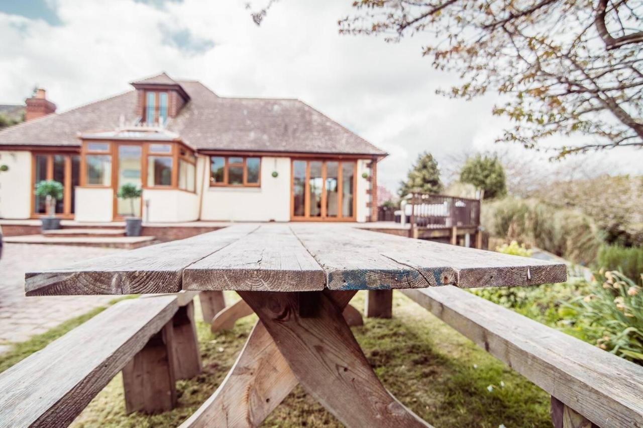 Threeways Retreat With Heated Swimming Pool *