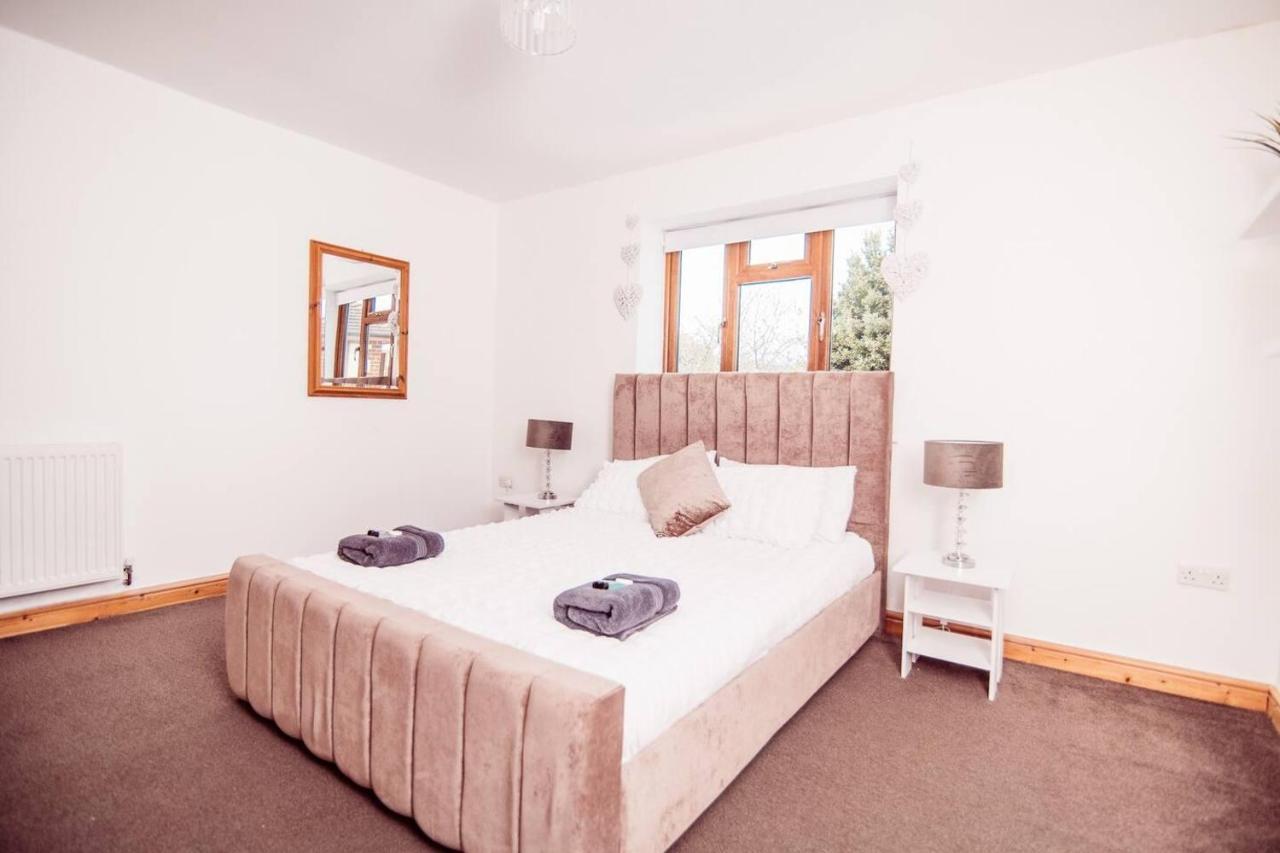 Threeways Retreat With Heated Swimming Pool Holiday home