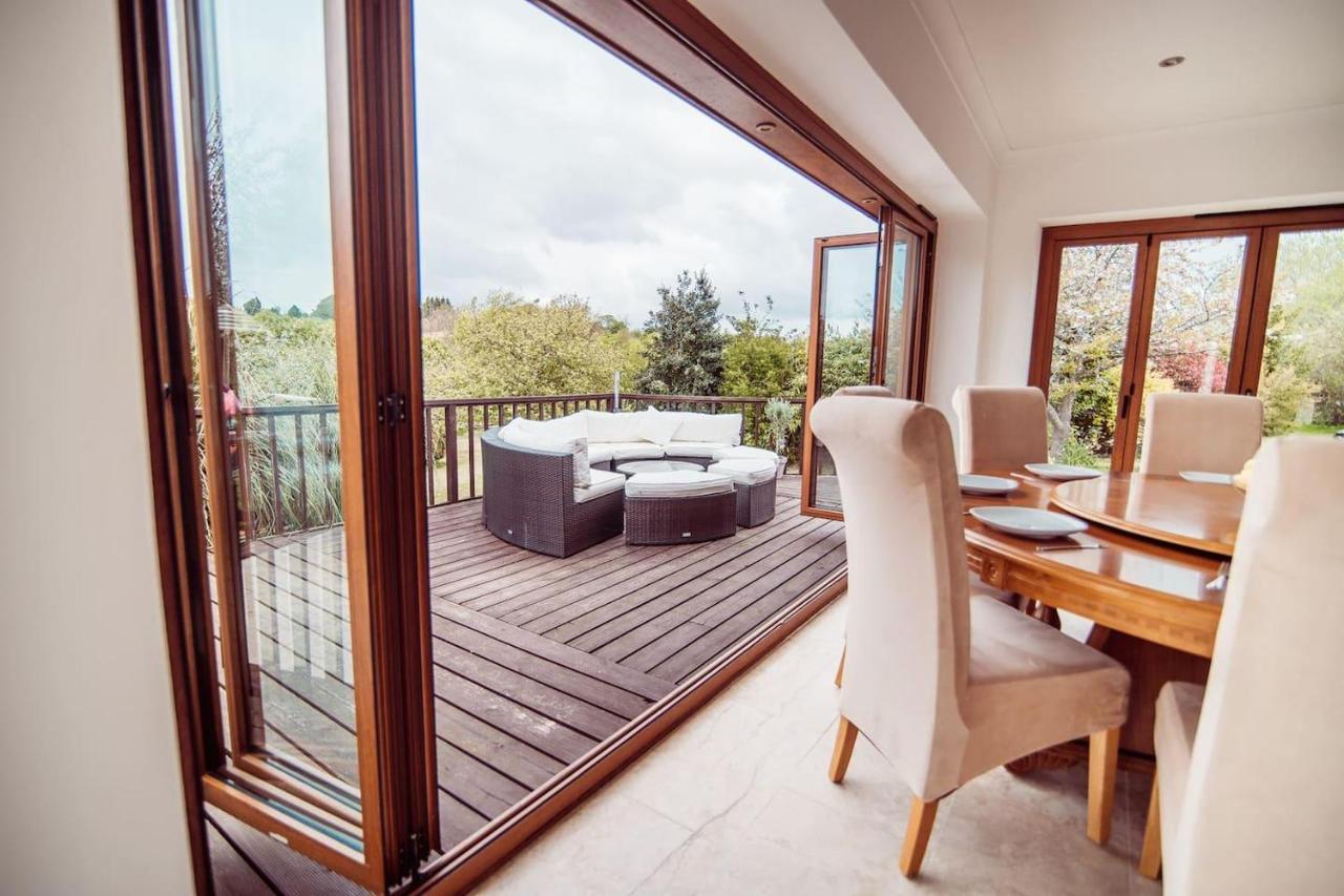 Holiday home Threeways Retreat With Heated Swimming Pool *