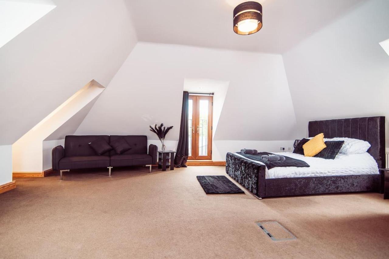 Holiday home Threeways Retreat With Heated Swimming Pool Dover