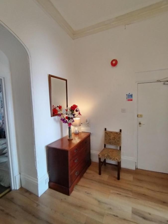 Studio Next To Port * Dover