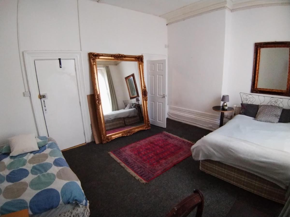 Apartment Studio Next To Port