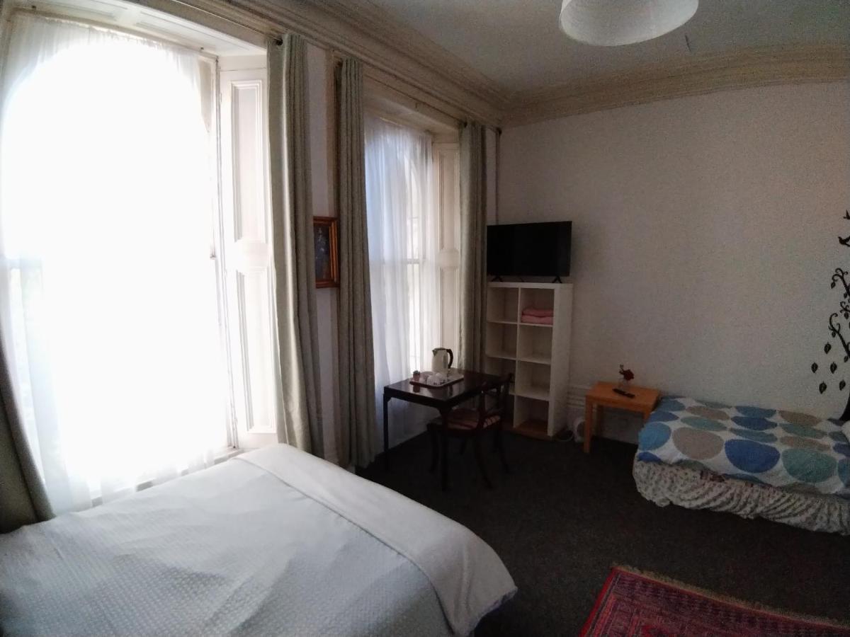 Studio Next To Port With Parking Apartamento