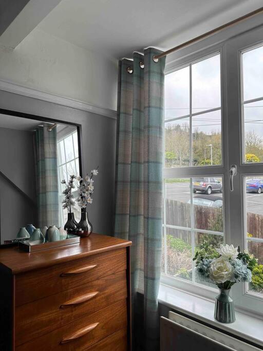 Cosy In The Heart Of *