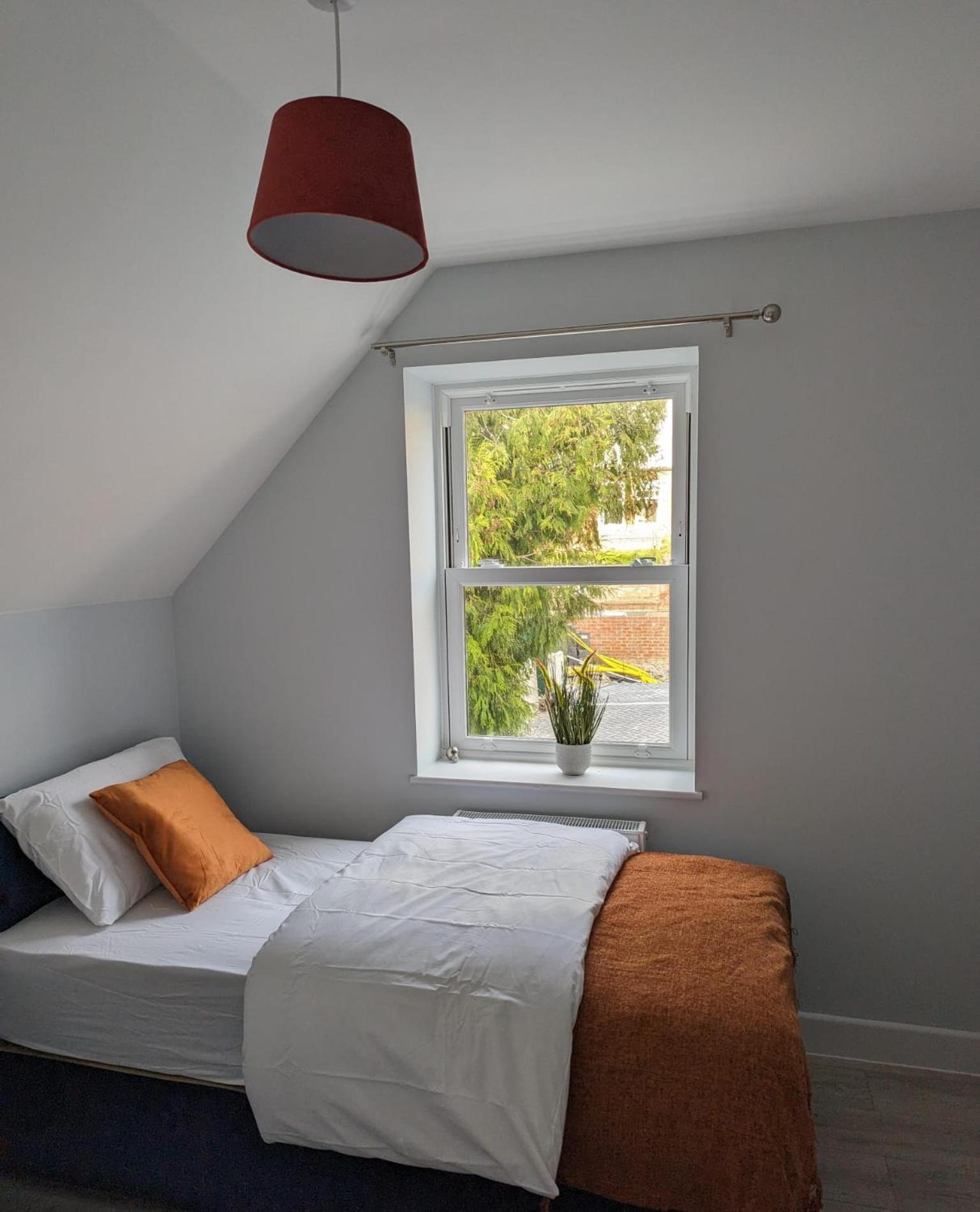 Apartment Luxury Apartments, Near Ferry *