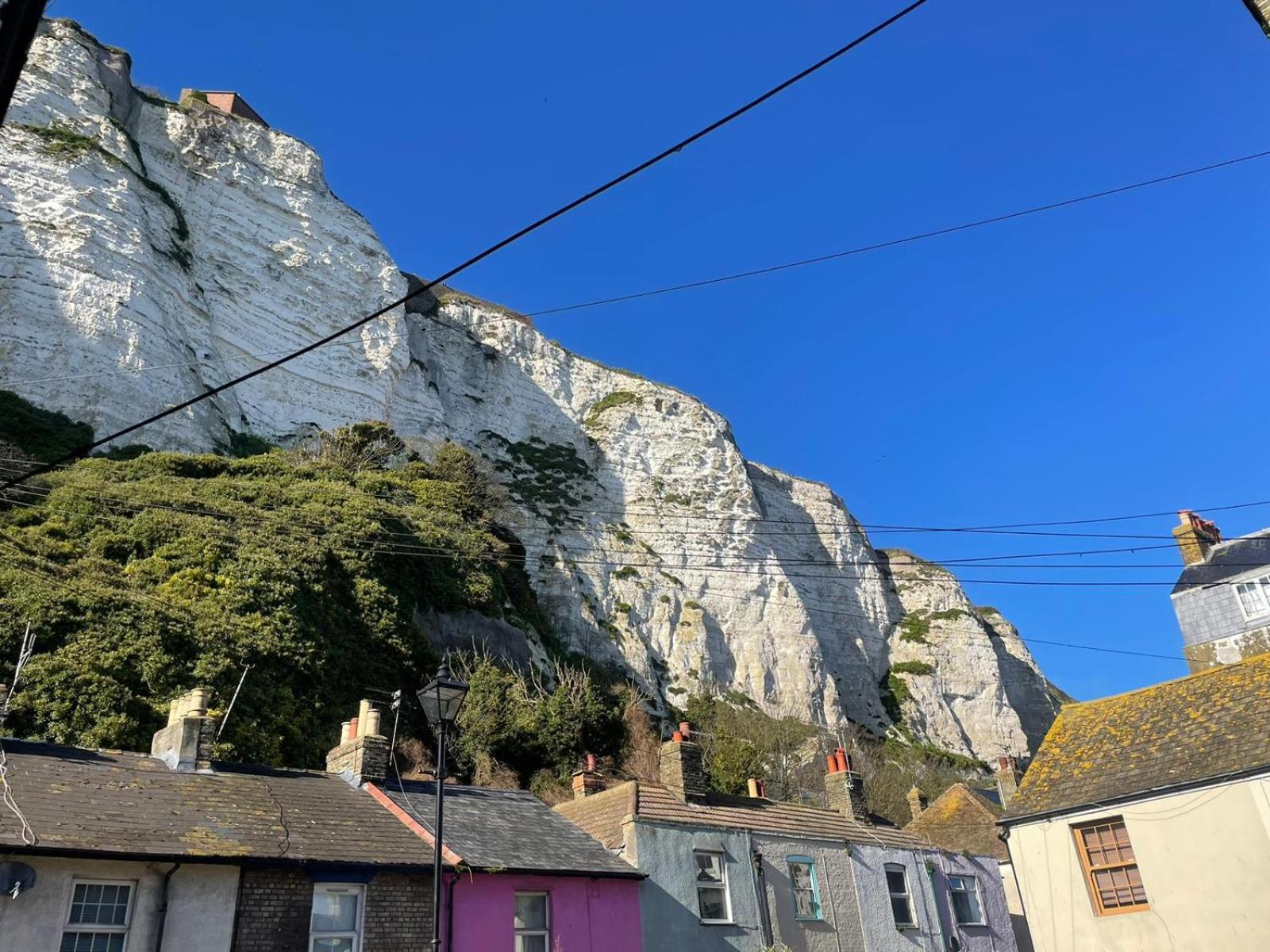 Apartment Next To Port, Cliffs, With Parking Dover