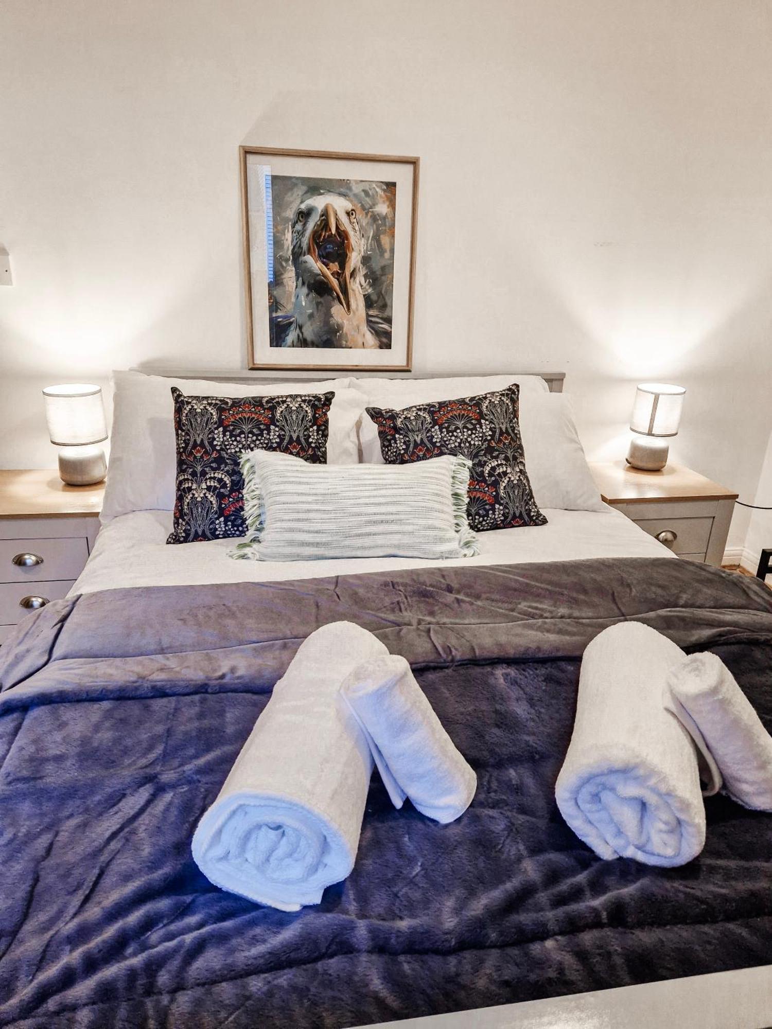 The House With River And Castle Views Holiday home Dover