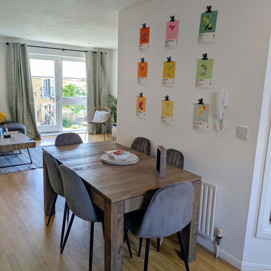 The House With River And Castle Views Holiday home Dover