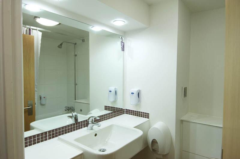 Premier Central Hotel 3*