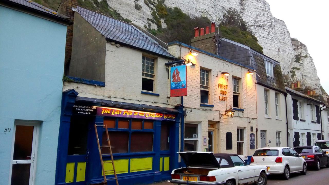 Adventure Backpackers * Dover