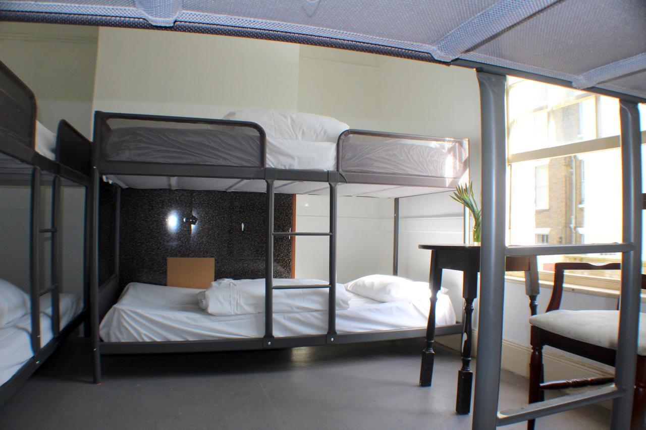Adventure Backpackers * Dover