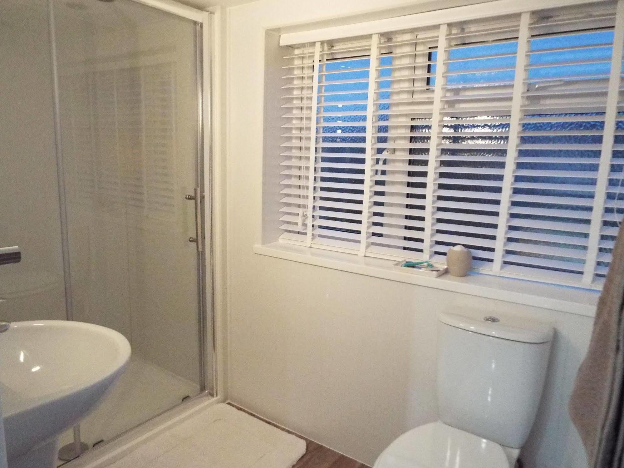 Guston Bed & Breakfast 3*