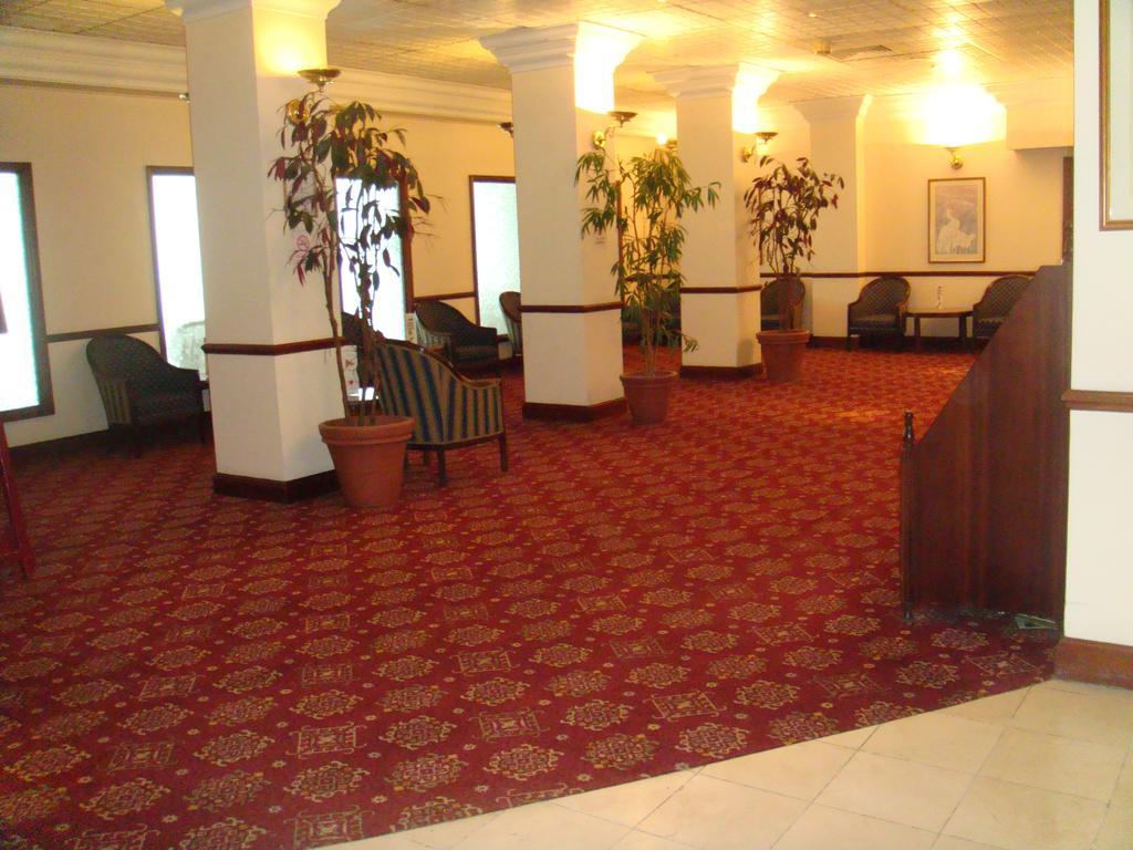 Hotel County